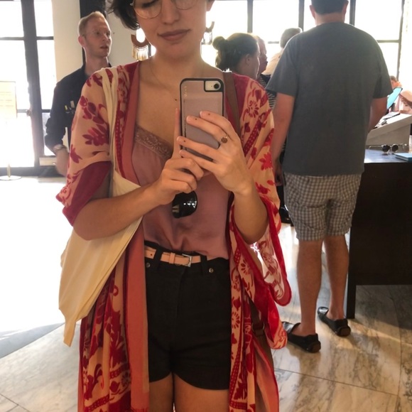 Meet your Posher, Ravyn - Picture 4 of 8